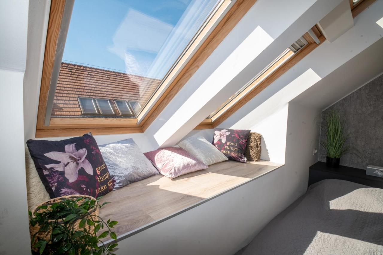 Palms Apartments Будапеща Екстериор снимка