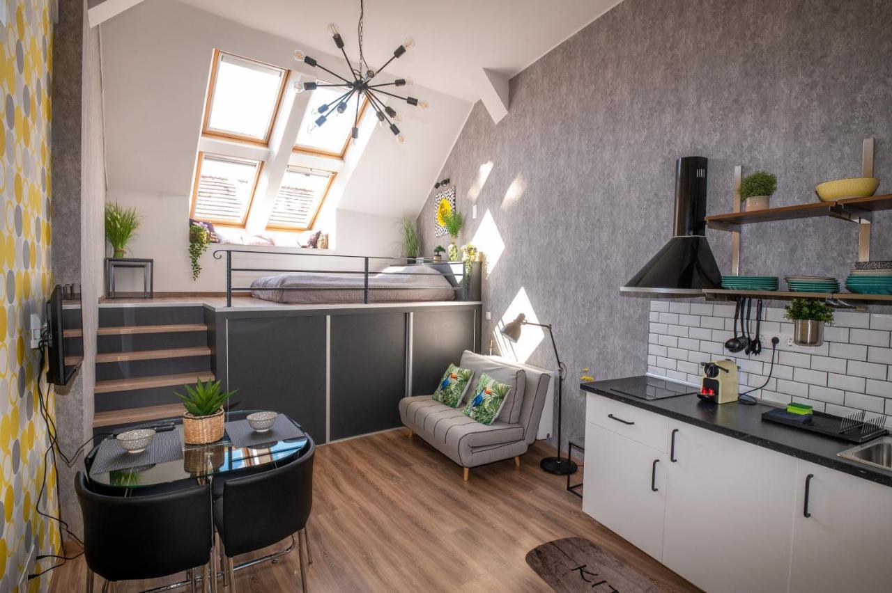 Palms Apartments Будапеща Екстериор снимка