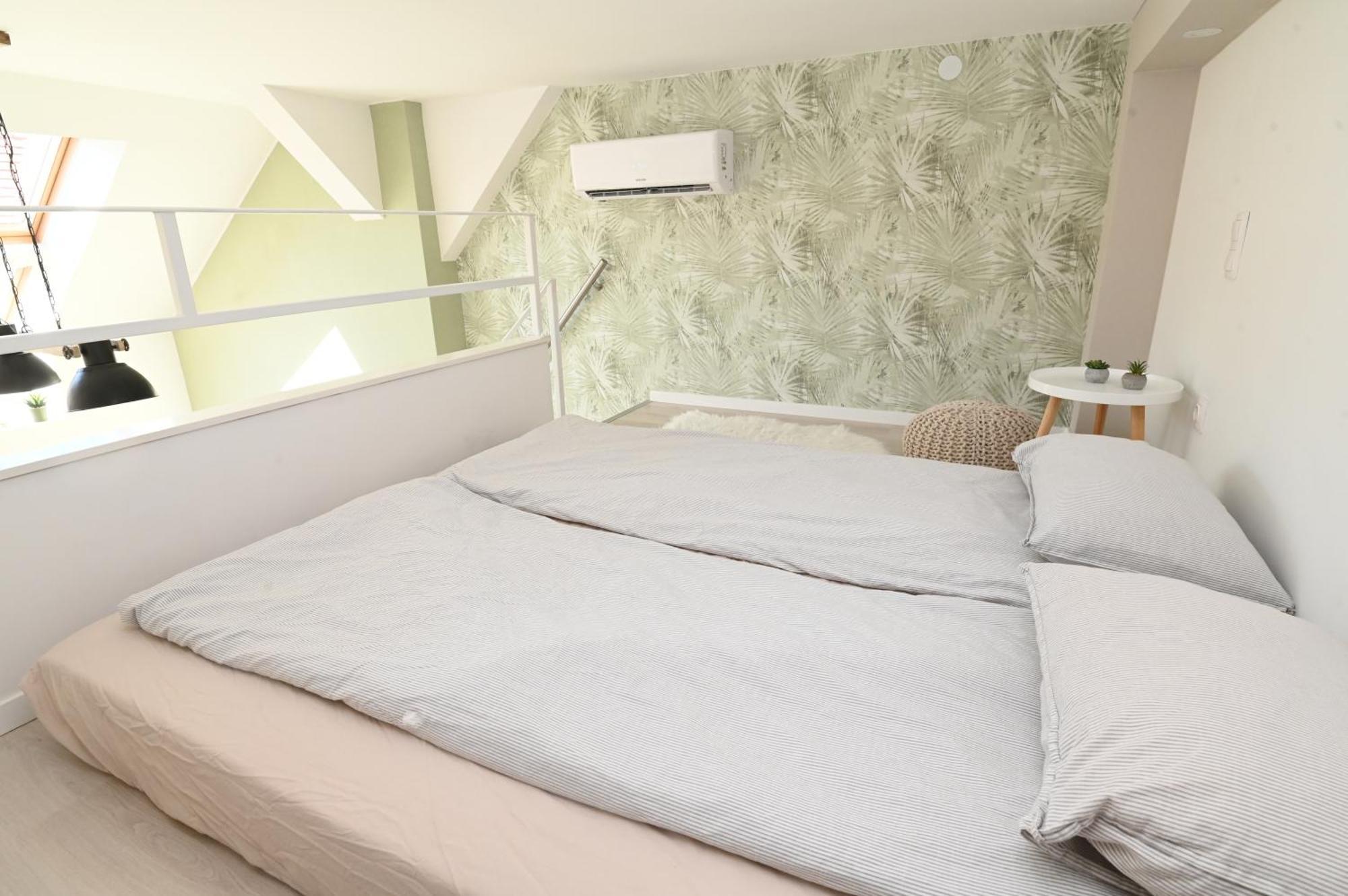 Palms Apartments Будапеща Стая снимка